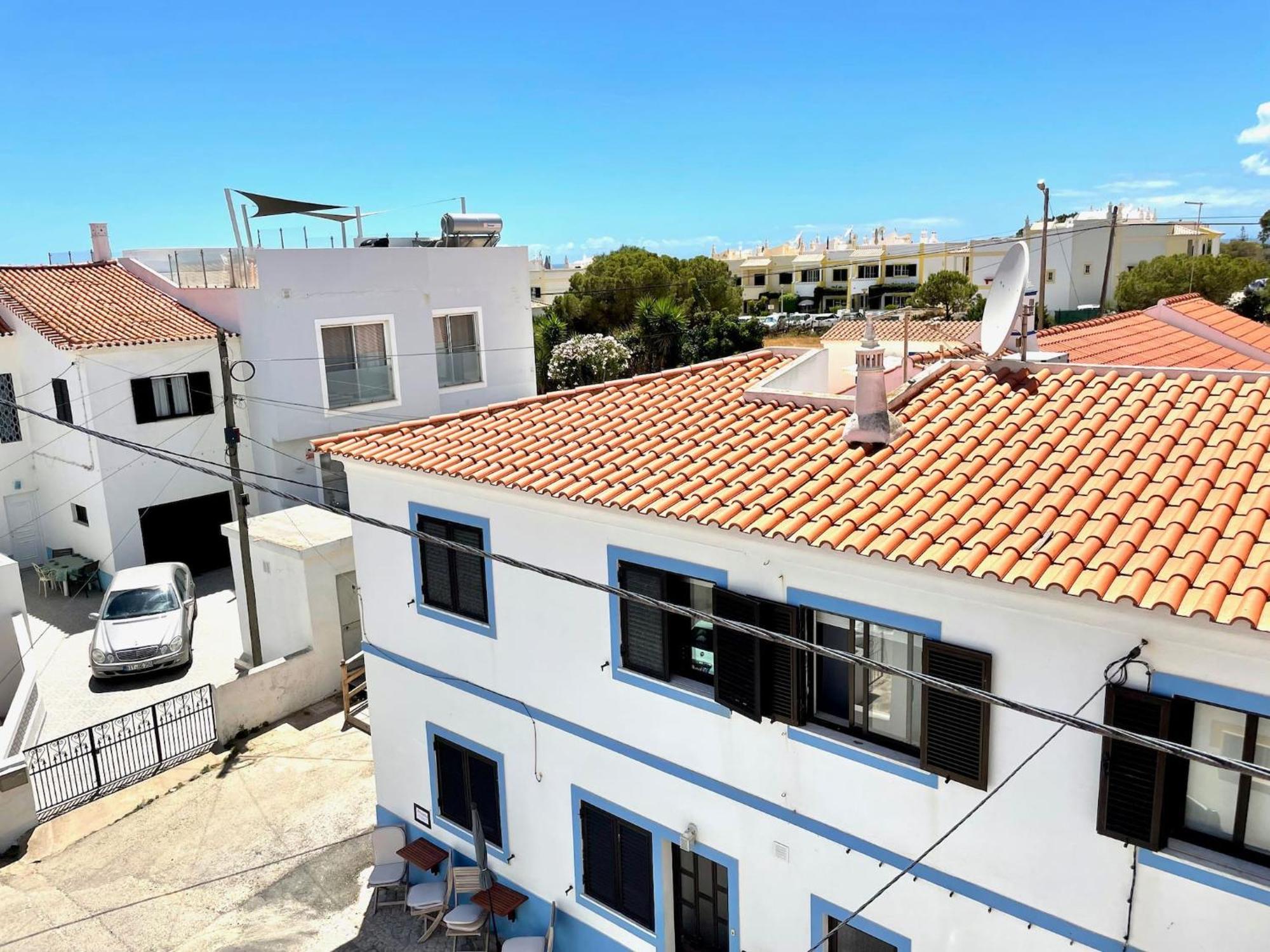 דירות לגואה House Located In Opposite Of Beach! מראה חיצוני תמונה