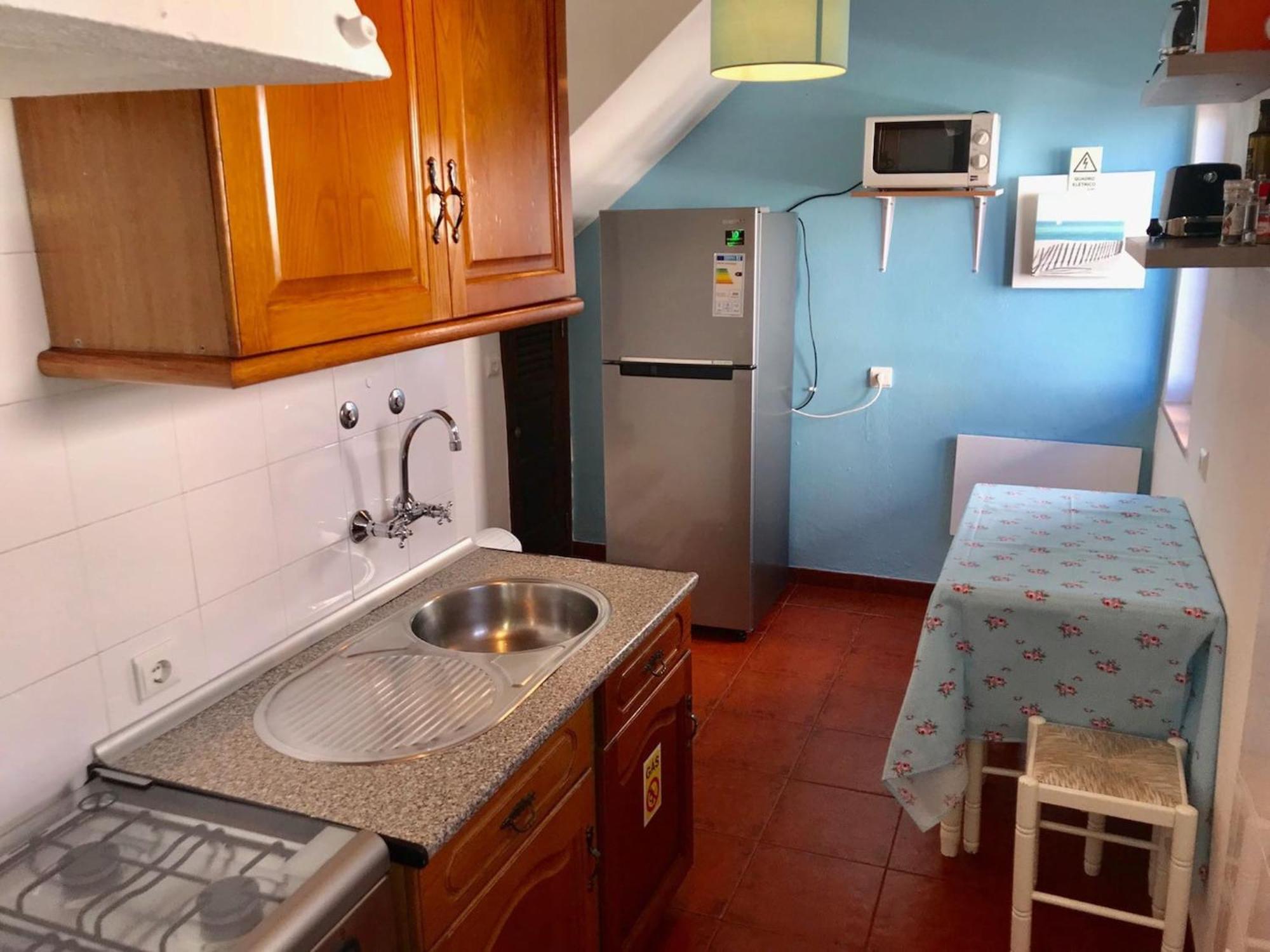 דירות לגואה House Located In Opposite Of Beach! מראה חיצוני תמונה