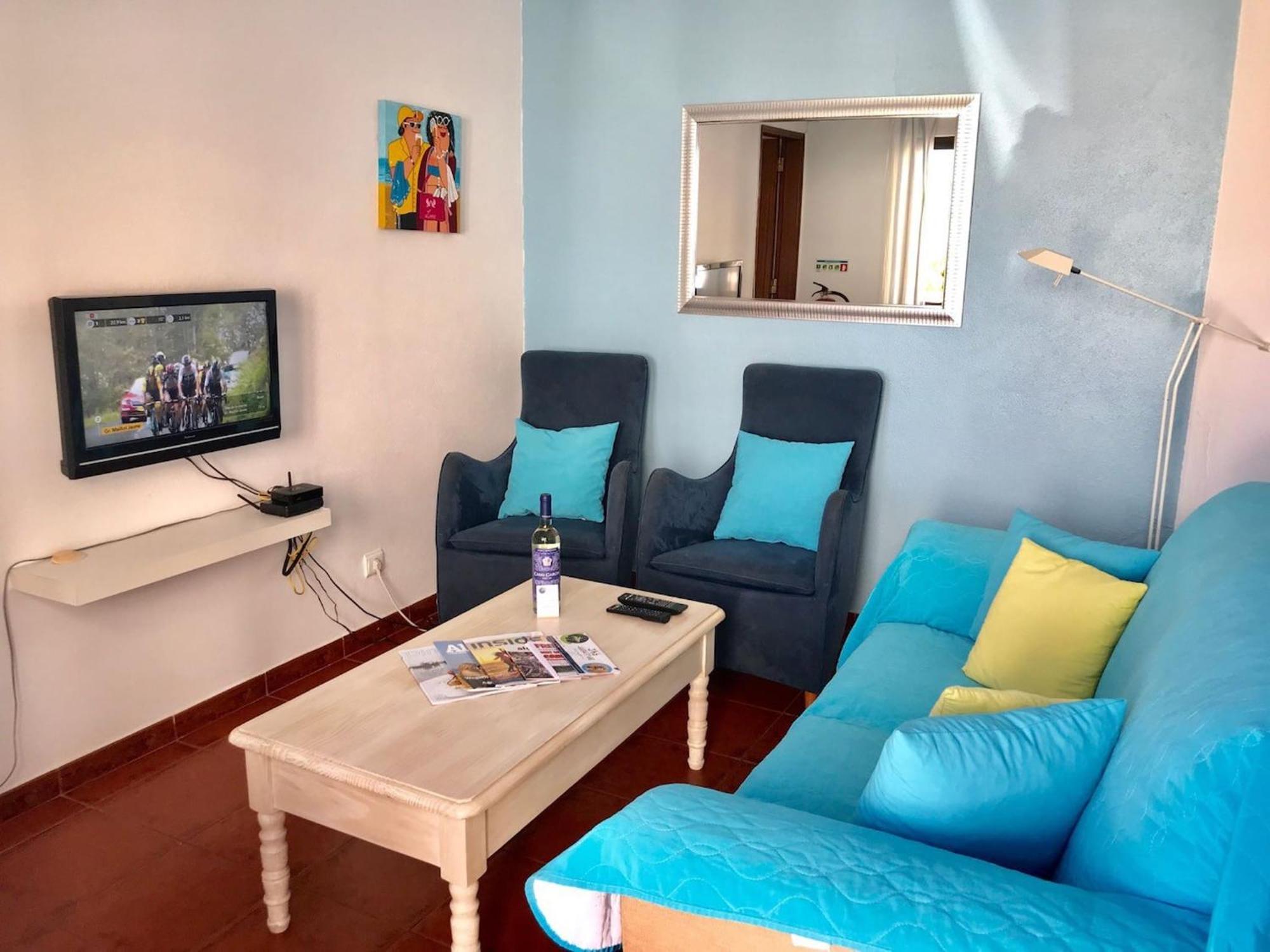 דירות לגואה House Located In Opposite Of Beach! מראה חיצוני תמונה