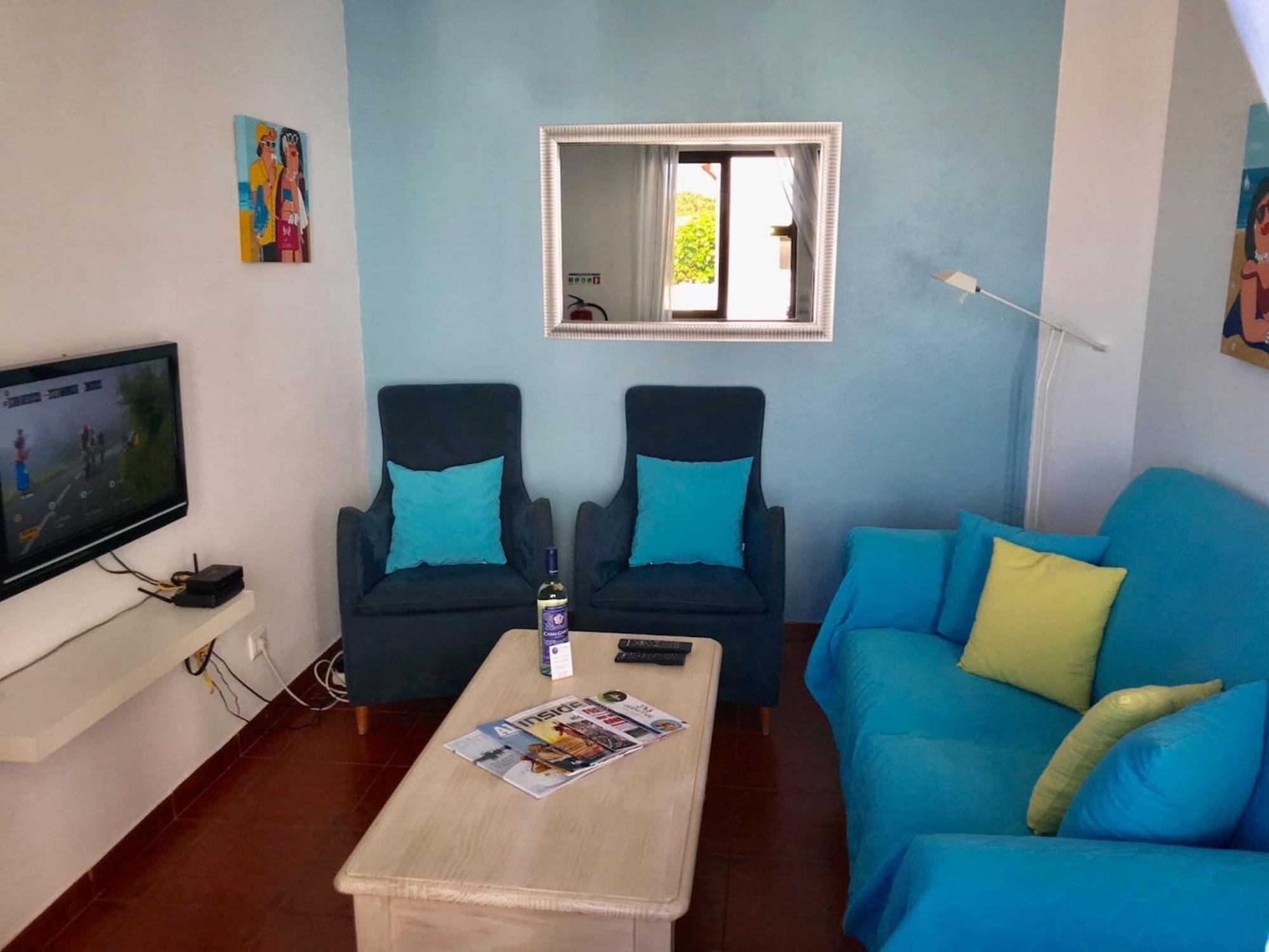 דירות לגואה House Located In Opposite Of Beach! מראה חיצוני תמונה